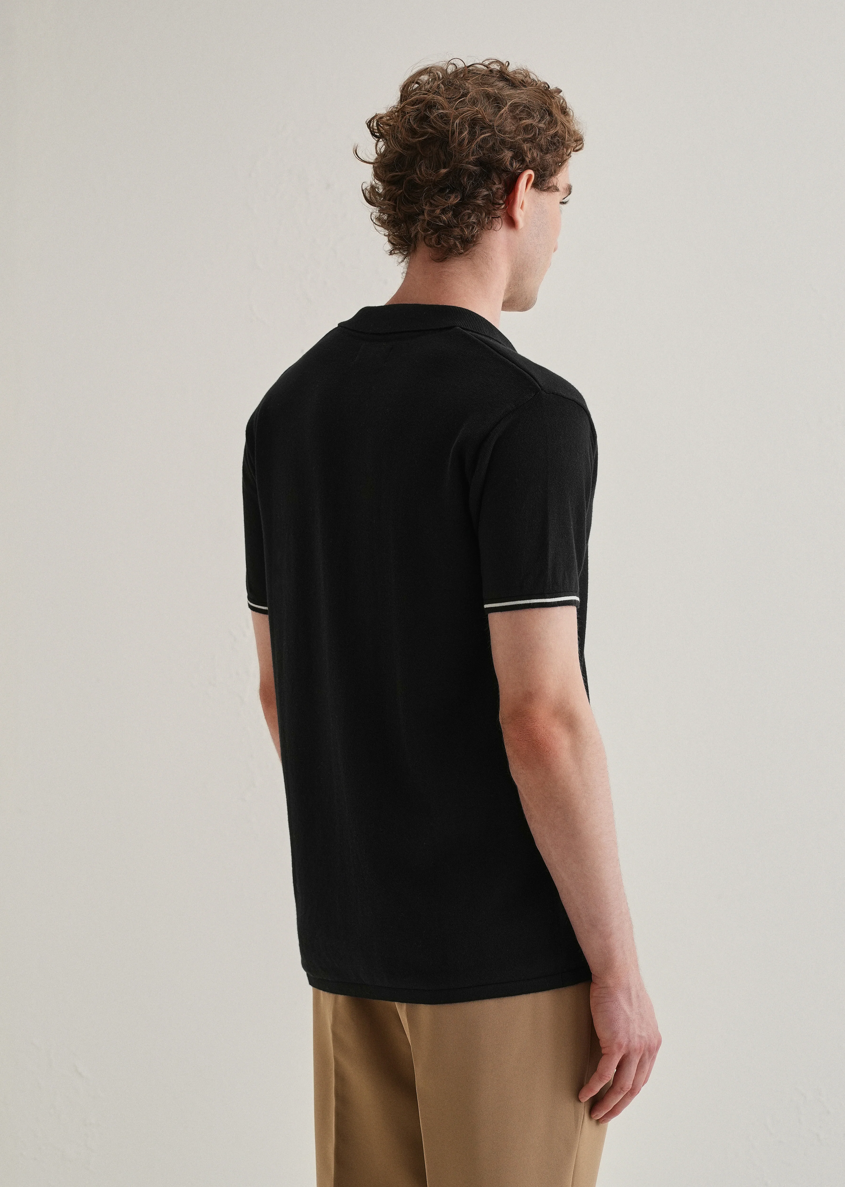 Black Plain Knit Cuban Collar Shirt - Image 2