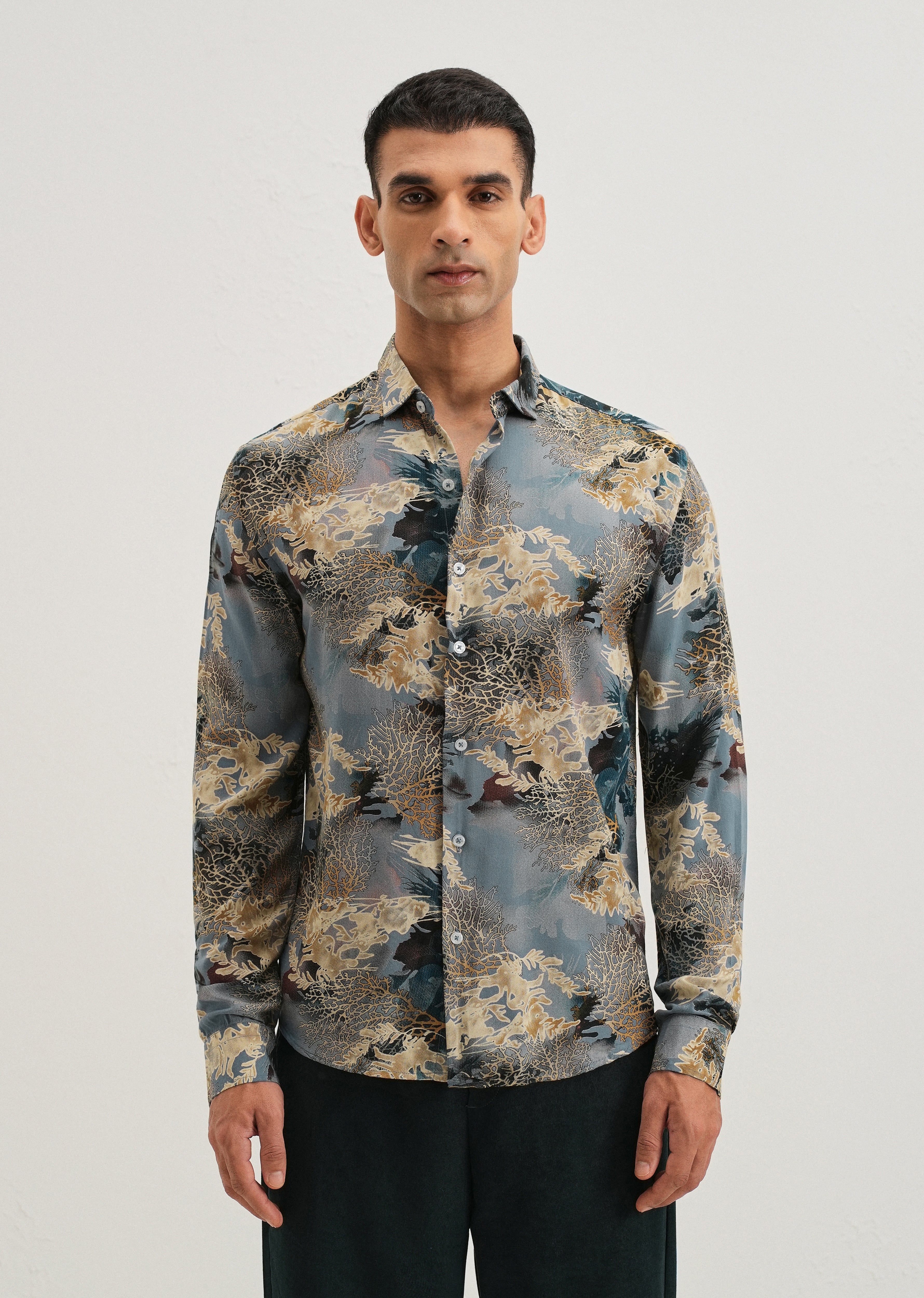 Coral Oasis Light Blue Feather shirt - Image 3