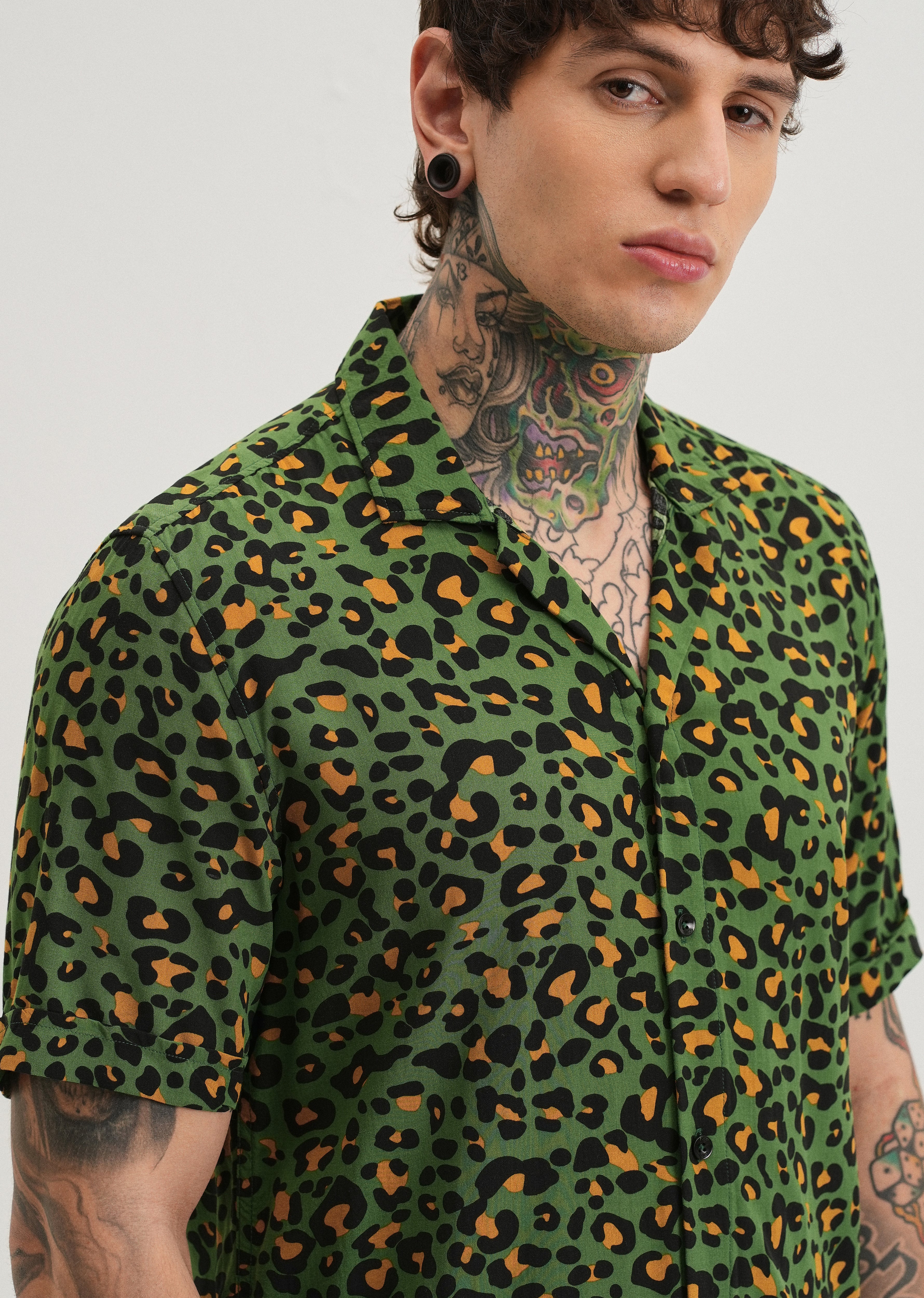 Green Leopardic Print Half sleeve shirt - Image 5