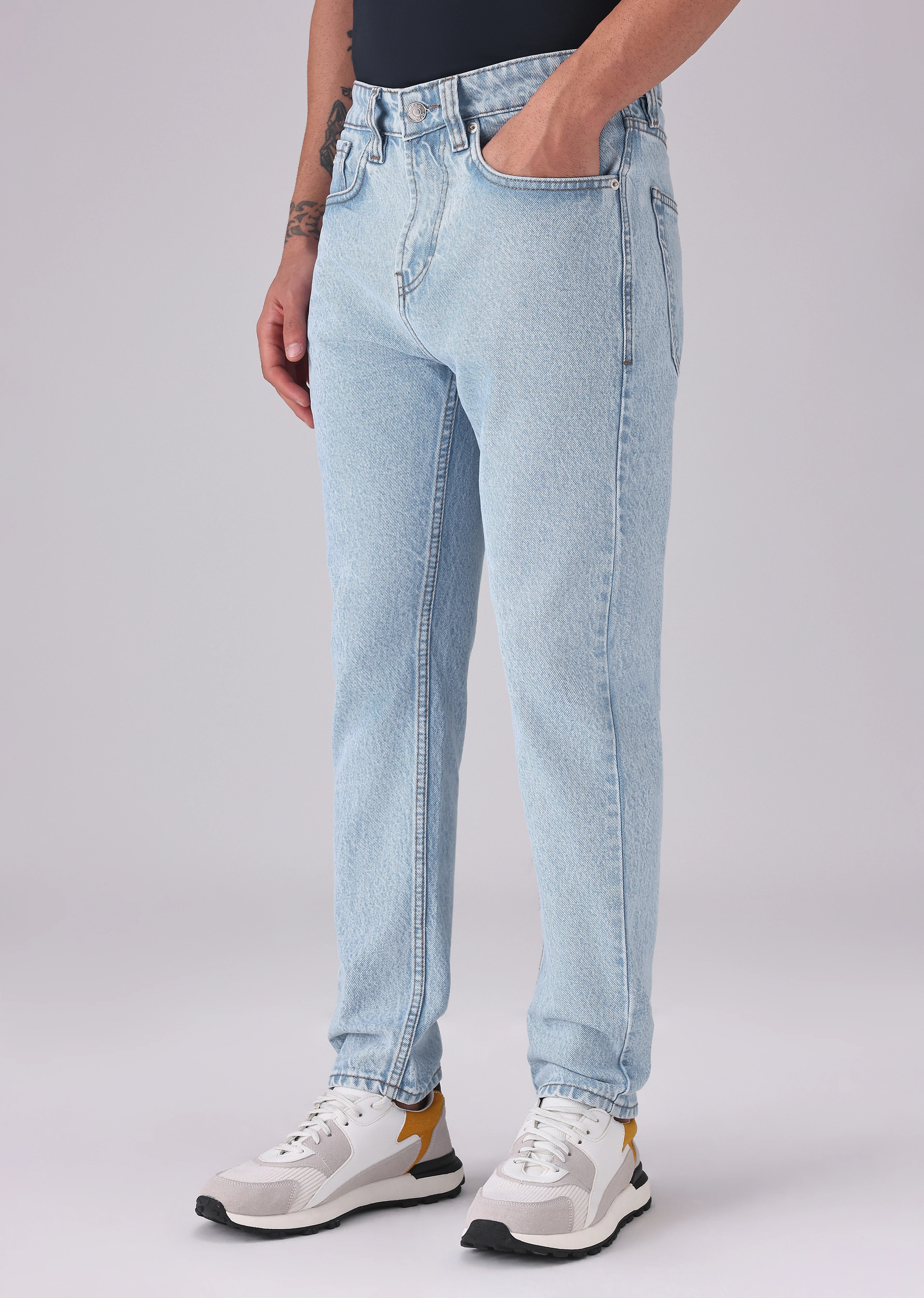 Light Wash Carrot Fit Jeans - Image 7