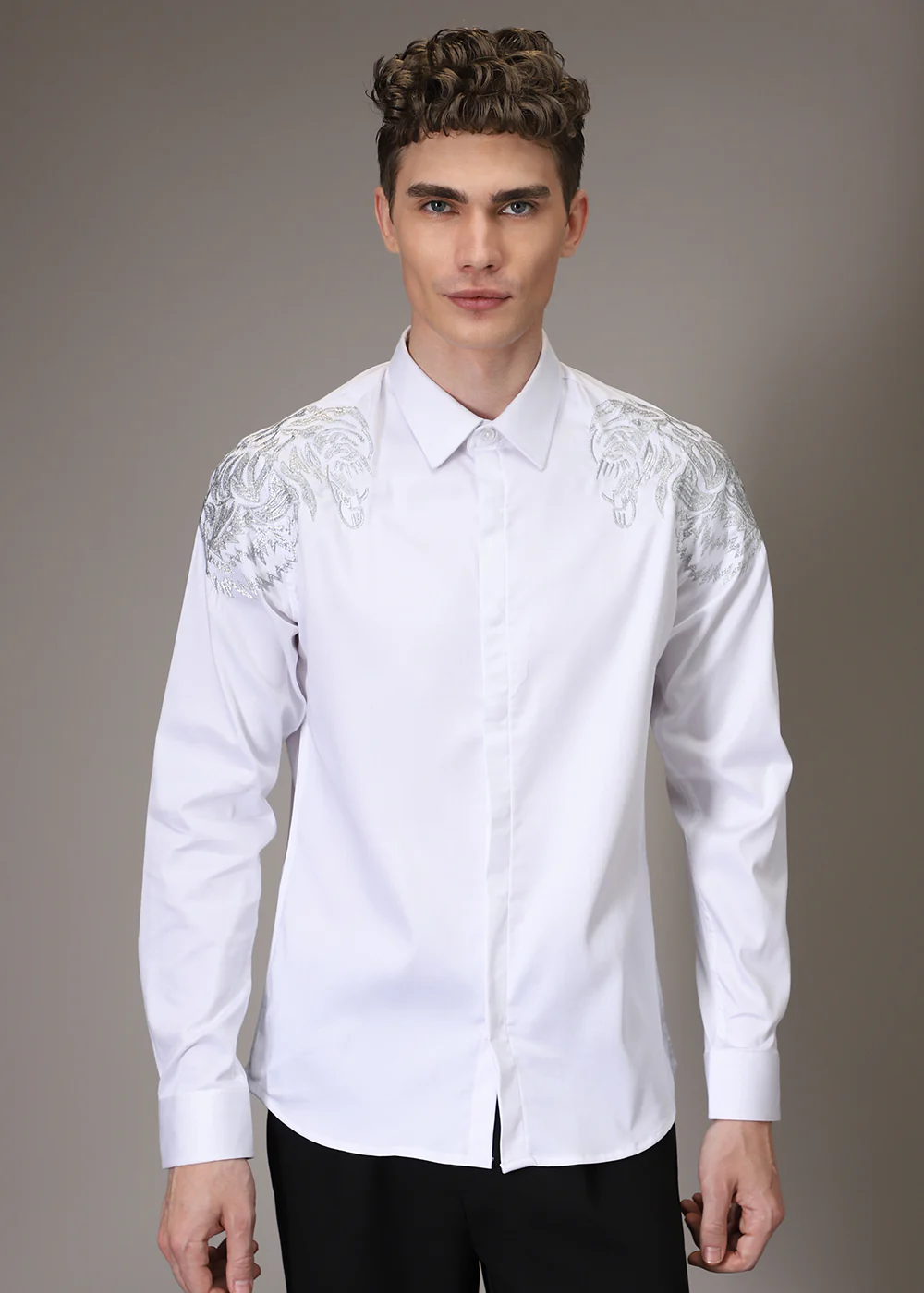 Shiro Lion Embroidery Shirt - Image 3
