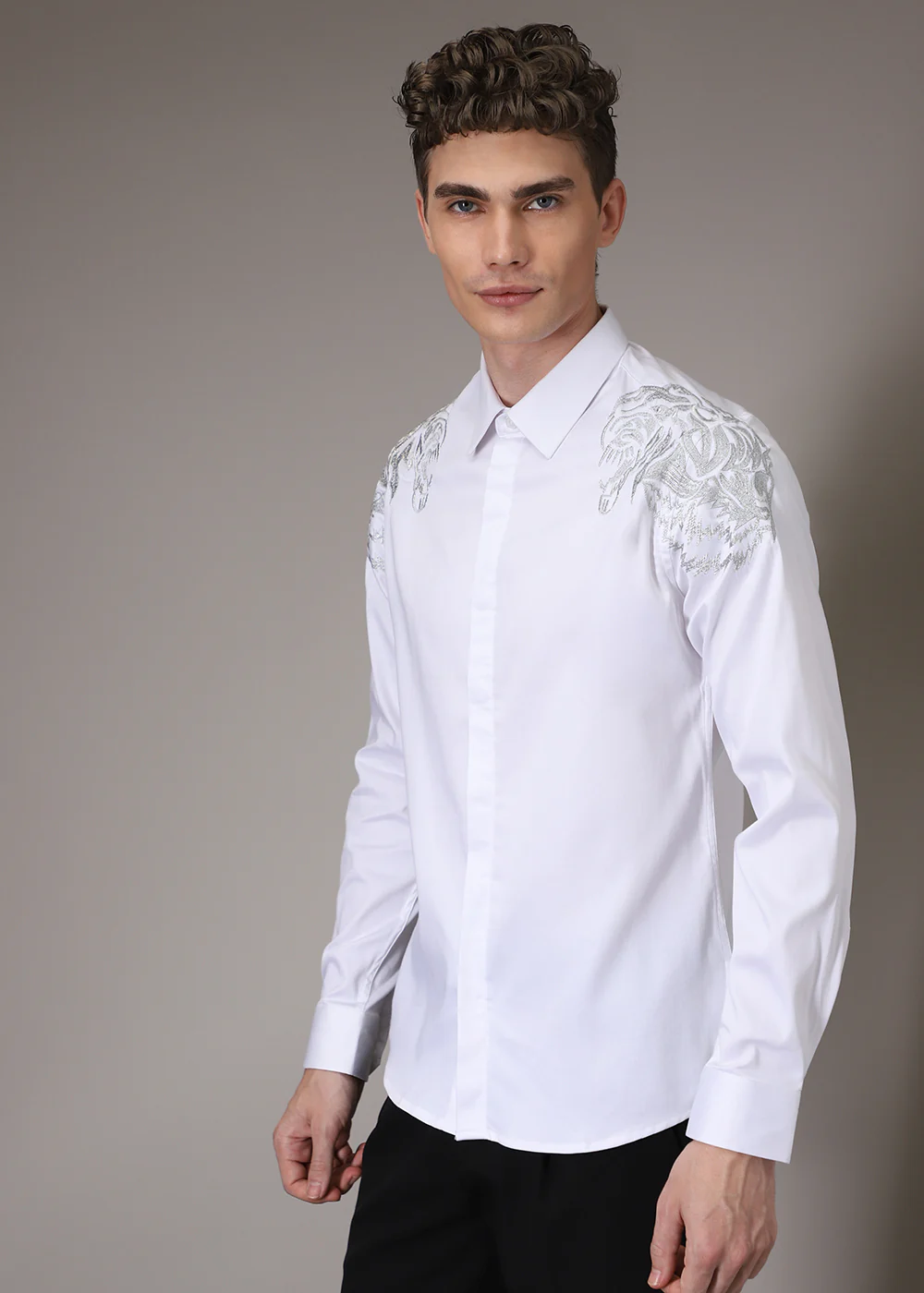 Shiro Lion Embroidery Shirt - Image 5