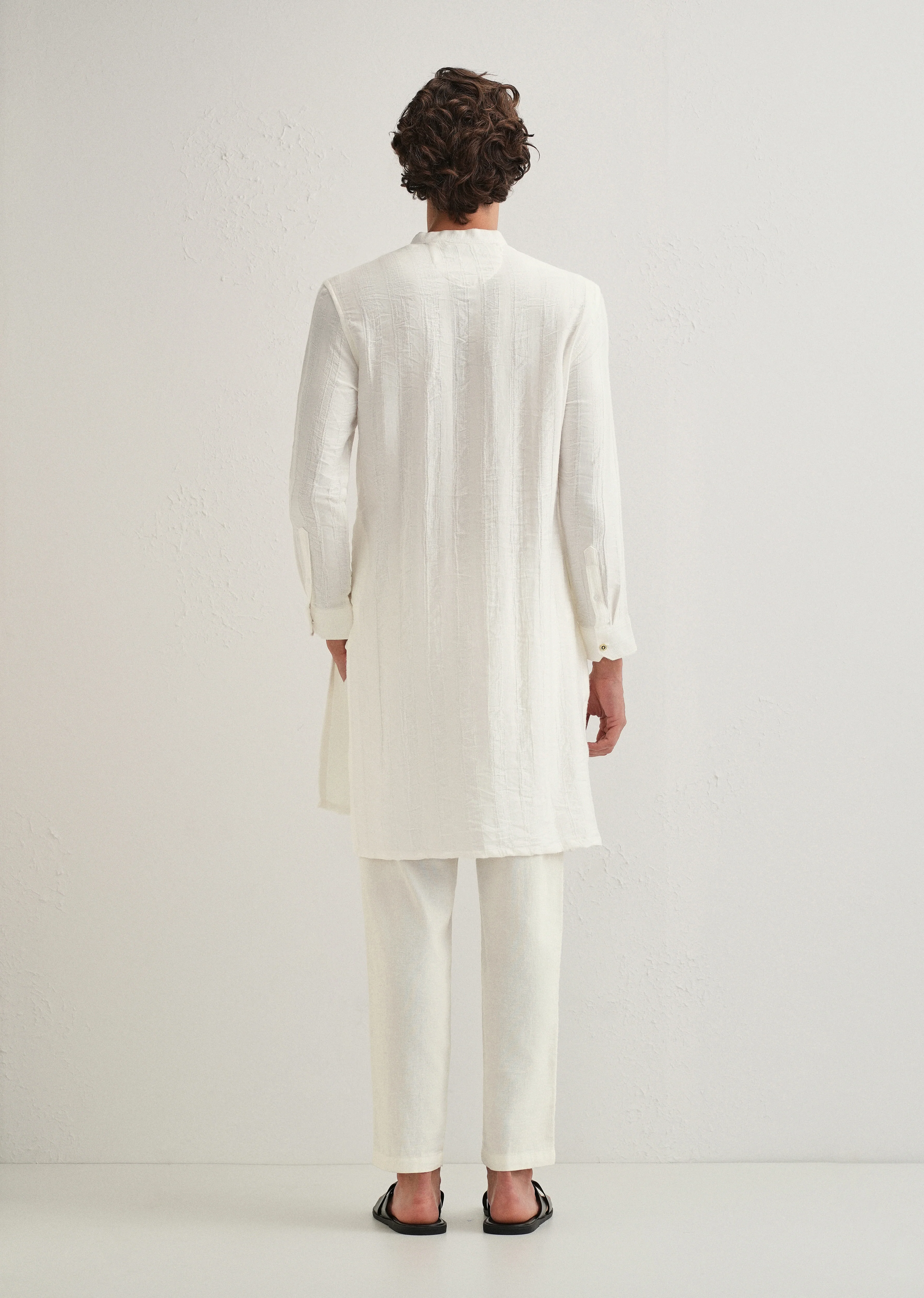 White Textured Vertical Stripe Kurta - Image 5